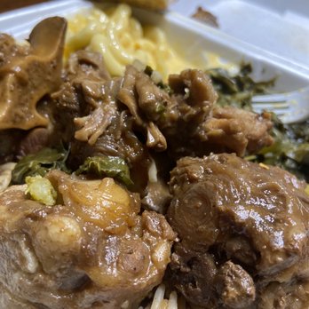The Greasy Spoon - Oxtails over a bed of rice & 40 weight gravy, greens and true macaroni & cheese w/ cornbread (the sweet kind)! - Soul Food Near Me - Houston, Texas The Greasy Spoon - Oxtails over a bed of rice & 40 weight gravy, greens and true macaroni & cheese w/ cornbread (the sweet kind)! - Soul Food Near Me - Houston, Texas