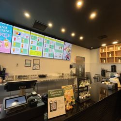 Black Pearl Bubble Tea - Beautiful counter space to order
