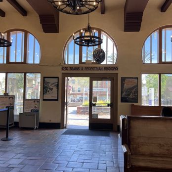 Fullerton Metrolink Station - Public Transportation Near Me - Fullerton, California