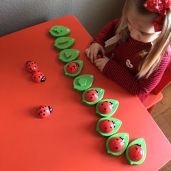 Johnson Cottage Preschool - Learning to number recognition and counting.
