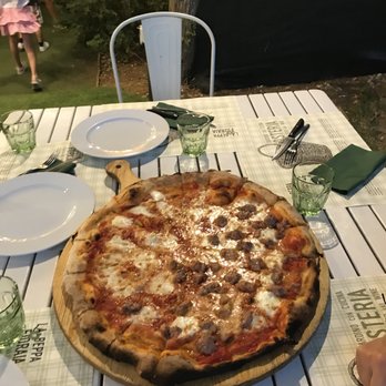 La Beppa Fioraia - Mega pizza, half margarita and half sausage. Very good! - Tuscan Near Me - Florence, FI La Beppa Fioraia - Mega pizza, half margarita and half sausage. Very good! - Tuscan Near Me - Florence, FI