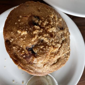The Kettle - Blueberry muffin homemade - Diners Near Me - Manhattan Beach, California
