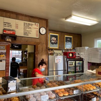 Leucadia Donut Shoppe - Donuts Near Me - Encinitas, California