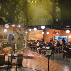 Mojo 99 - Entry and Dining Area - so magical!