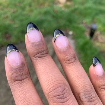 T2 Nails & Wax - Nail design and scab on middle finger. $60 - Waxing Near Me - Lynnwood, Washington T2 Nails & Wax - Nail design and scab on middle finger. $60 - Waxing Near Me - Lynnwood, Washington