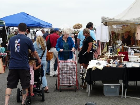 Long Beach Antique Market by null