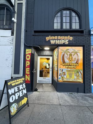 pineappleWHIPS by null