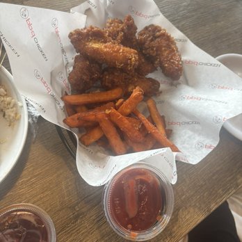 bb.q Chicken Castleton - Honey Garlic wings w/sweet potato fries - Chicken Shop Near Me - Indianapolis, Indiana