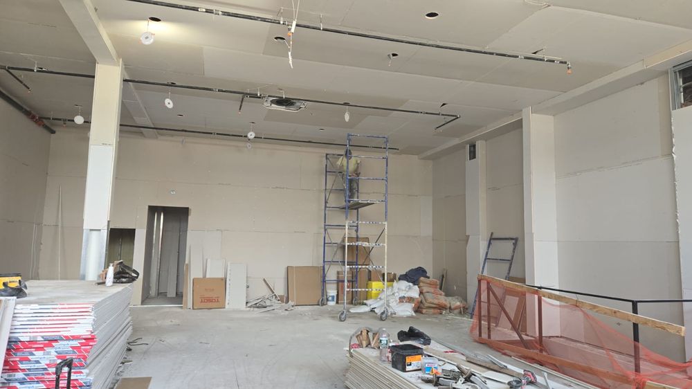 Slide of Acacia Remodeling