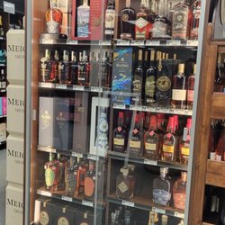 Busters Bottle Shop