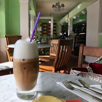 Raintree Bakery Coffeehouse - Bakeries Near Me - Honolulu, Hawaii
