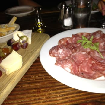 Uva - Mmm salumi e formaggi - Italian Near Me - New York, New York