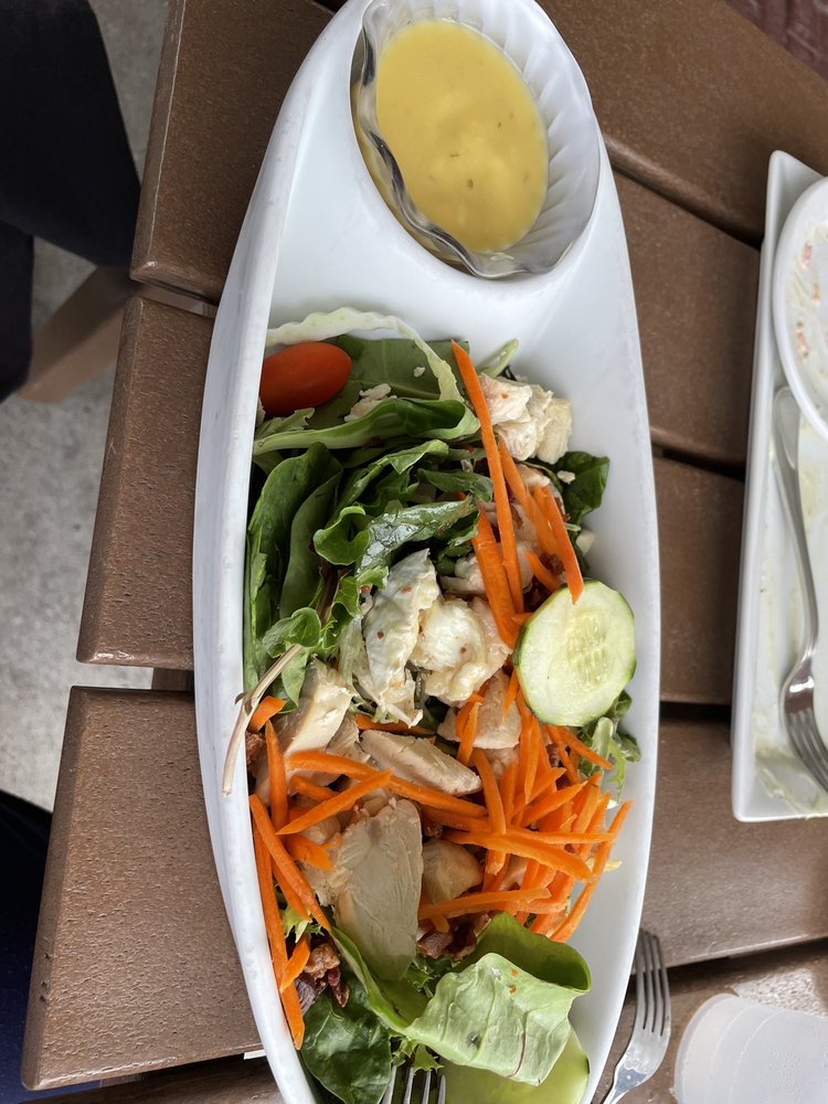 Brett's Waterway Cafe