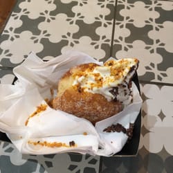 Bread Ahead Bakery - Ice cream doughnut