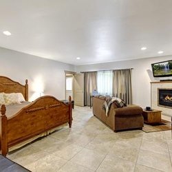 Floor Coverings International Columbia East - Tile and Stone Flooring