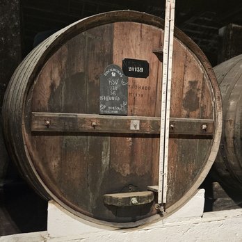 Cockburn's - Vat - Wine Tasting Room Near Me - Vila Nova de Gaia, 13