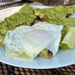 Clifford's Coffee Canal - Avocado toast with egg