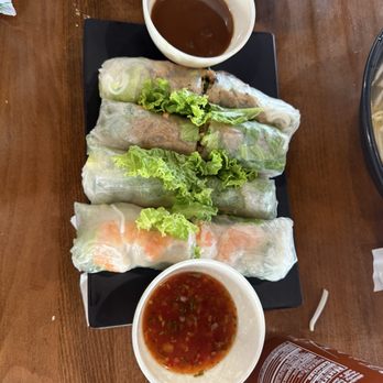 Joe's Pho Original - Mixed GC8.. Spring Roll: Avocado & Mixed Veggies (3 Rolls) / Gỏi Cuốn Mùa Xuân (3 Cuốn) - Vietnamese Near Me - San Leandro, California