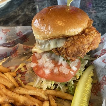 Bubba's 33 - Pizza Near Me - Clarksville, Indiana
