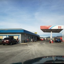 Yellowstone Truck Stop - Little gas station cafe