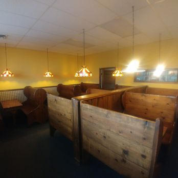 Arnie's Pizza - Dining room opens at 5pm. - Pizza Near Me - Warrenville, Illinois Arnie's Pizza - Dining room opens at 5pm. - Pizza Near Me - Warrenville, Illinois