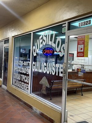 Quesillos Guiliguiste by null