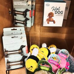 Buc-ee's - 10/2026 Proud dachshund mama