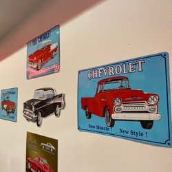 Chevy’s Diner - Wall decor