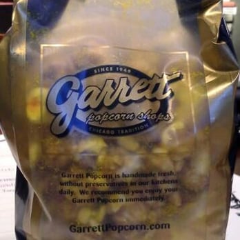 Garrett Popcorn Shops - Chicago mix...delish! - Popcorn Shops Near Me - Chicago, Illinois