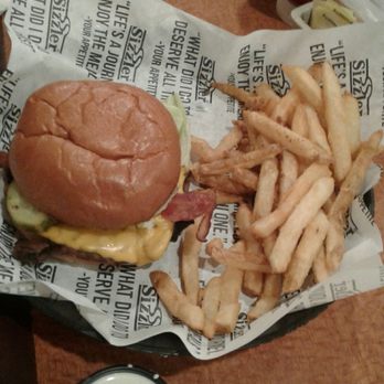 Sizzler - Bacon Cheeseburger was perfect size for kids! - Seafood Near Me - Buena Park, California