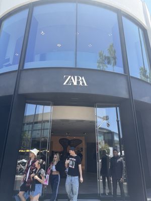 ZARA - Updated May 2026 - 15 Reviews - 189 The Grove Dr, Los Angeles ...