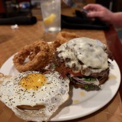 Romero's - Burger with egg