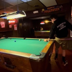 Lakeview Lounge - Pool area