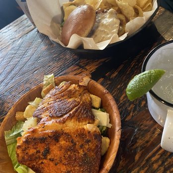 Robbie's Tavern - Mini Caesar with baked salmon and crispy chicken sandwich and kettle chips - Comfort Food Near Me - Breckenridge, Colorado Robbie's Tavern - Mini Caesar with baked salmon and crispy chicken sandwich and kettle chips - Comfort Food Near Me - Breckenridge, Colorado