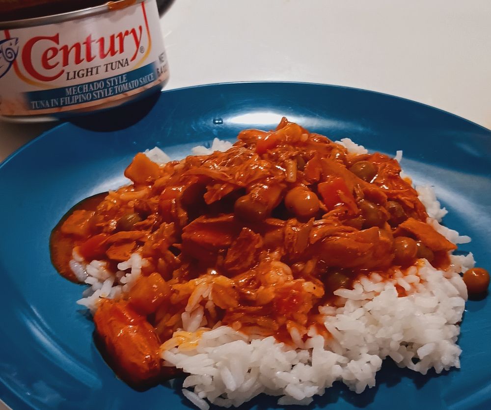 Food from Kabayan Filipino Market