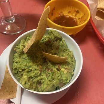 El Tlaxcalteca Restaurant - Chips and guac - Mexican Near Me - Milwaukee, Wisconsin El Tlaxcalteca Restaurant - Chips and guac - Mexican Near Me - Milwaukee, Wisconsin