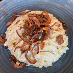 Carls Brauhaus - Käsespätzle (cheese noodles) - ein typisch schwäbisches Essen