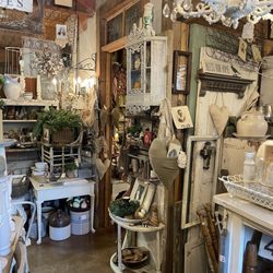 Glory B's Antiques and Farmhouse Decor