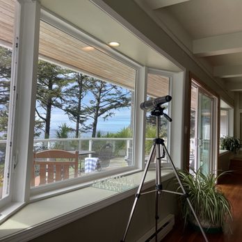 Ocean House - A view from the common room's bay window seat - Hotels Near Me - Newport, Oregon
