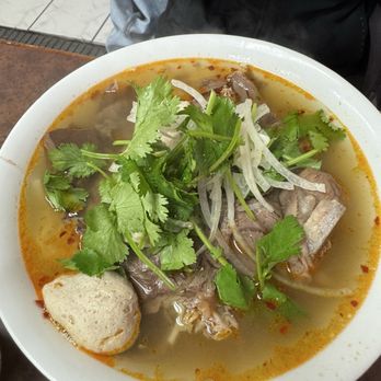 Cafe Xu Hue - Bun Bo Hue - Vietnamese Near Me - Vancouver, British Columbia