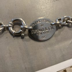 Zales Jewelry Outlet - My Tiffany necklace with the stupid looking clasp they put on it!!
