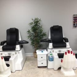 Nidia's Nails & Waxing