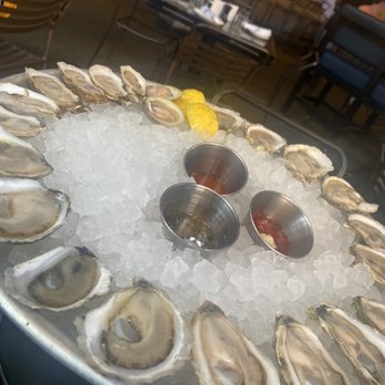 Row 34 - Seaport - Oysters - New American Near Me - Boston, Massachusetts