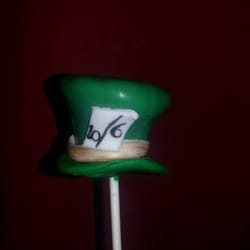 Cupcakes for College - WE'RE ALL MAD!!!