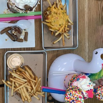 Big Buns - Unicorn Milkshake, Oreo Milkshake, Queso fries and Normal fries - Burgers Near Me - Arlington, Virginia