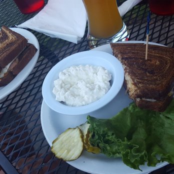Takoda's - Split Ruben with side - Breakfast & Brunch Near Me - Blue River, Oregon