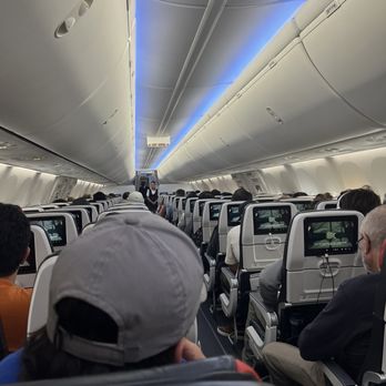 Air Canada - Flying Air Canada outta Montreal - Airlines Near Me - Saint-Laurent, Quebec Air Canada - Flying Air Canada outta Montreal - Airlines Near Me - Saint-Laurent, Quebec