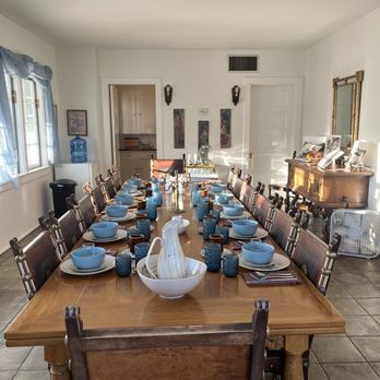 The Farmers Inn - The dining table at the Farmers Inn - Bed & Breakfast Near Me - Ajo, Arizona