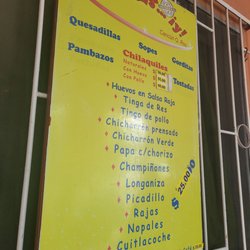 Gorditas Y - Buscando los antojitos es una buena manera de andar en Cancún When u decide to venture in the city to find actual local food... stay tune.