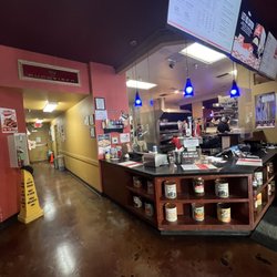 Me-n-Ed's Pizzeria